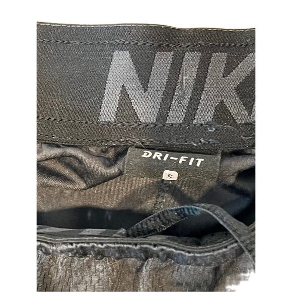 Nike Dri-Fit Black Athletic Shorts Mens S - Picture 3 of 3